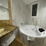 Historic Χιρόνα